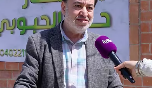 مختار حي الحبوبي يستغل الرصيف