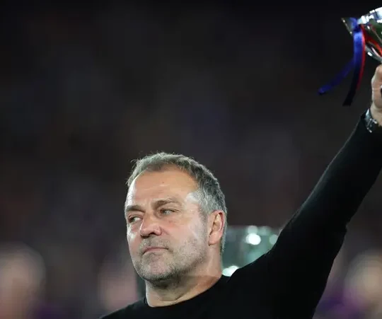برشلونة يجدد عقد فليك