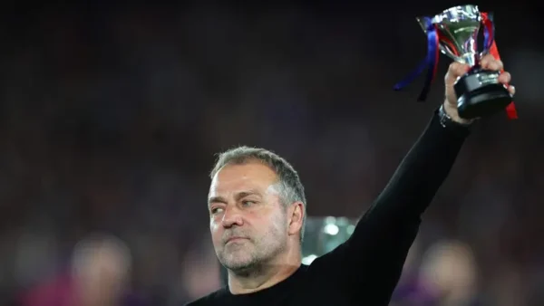 برشلونة يجدد عقد فليك