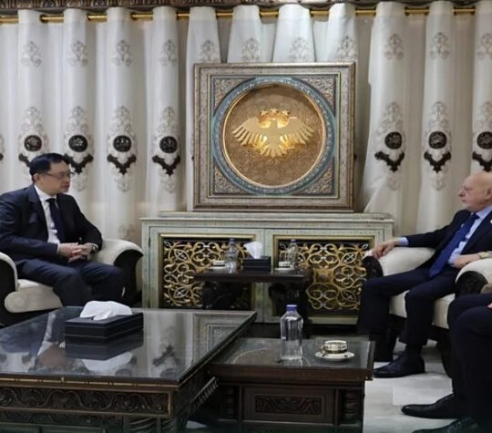 الشعار يبحث مع سفيري الصين وكندا توسيع التعاون الاقتصادي وفرص الاستثمار في سوريا