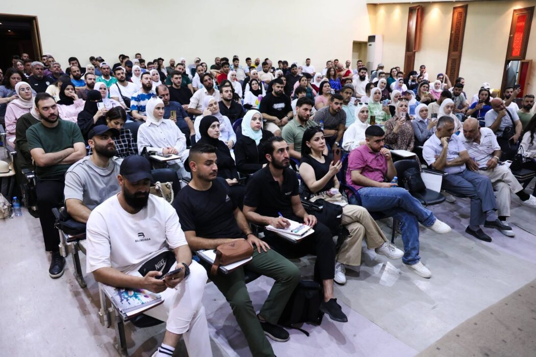 يوم الشباب الدولي.. الحكومة تُعول على إمكانيات الشباب في مشروع إعادة الإعمار