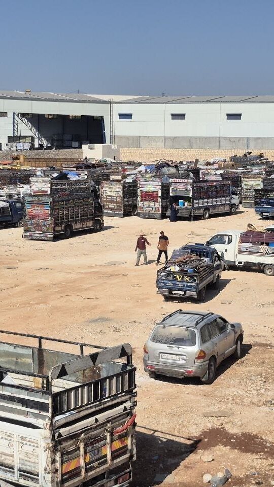 محافظ إدلب يعلن عودة أكثر من 162 ألف عائلة إلى مناطقها الأصلية