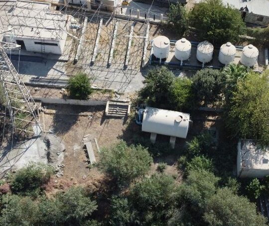 ديرالزور.. تركيب منظومات طاقة شمسية في 3 محطات مياه لزيادة ساعات التشغيل