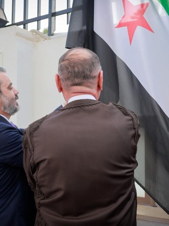 الوزير الشيباني يعيد افتتاح السفارة في طرابلس بعد 14 عاماً من إغلاقها