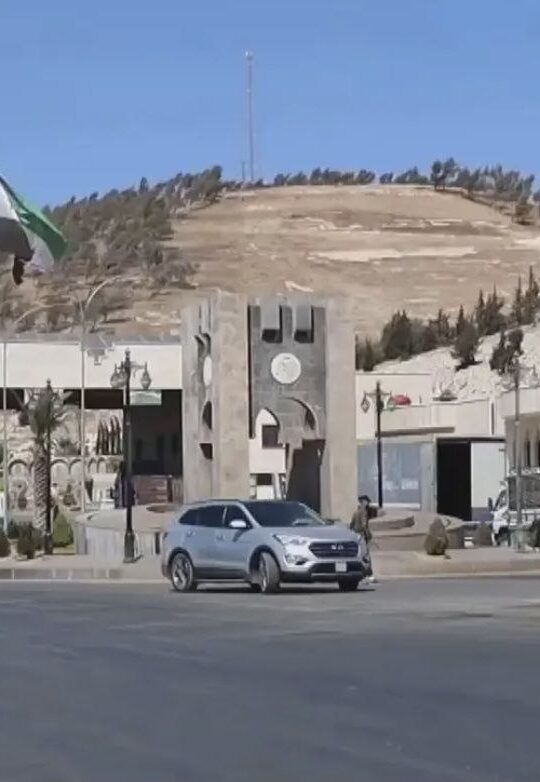 تركيا تلغي شرط السفر جوا للسوريين