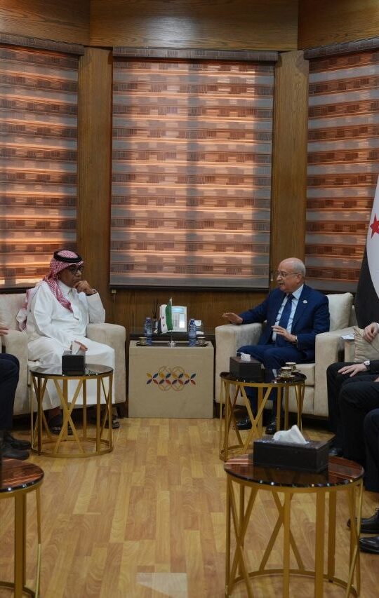 سوريا والسعودية مباحثات في مجالات النقل البري والسكك الحديدية