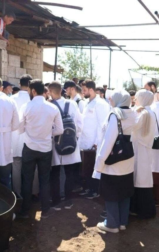 انطلاق المعسكر الإنتاجي الصيفي الأول لطلاب الطب البيطري بجامعة حماة