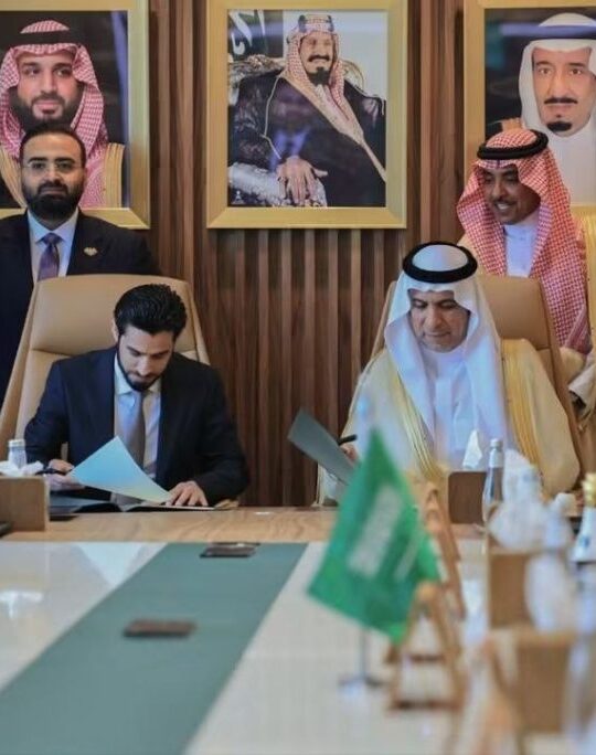 دمشق والرياض توقعان مذكرة تفاهم لتبادل الخبرات في المجالين الإذاعي والتلفزيوني