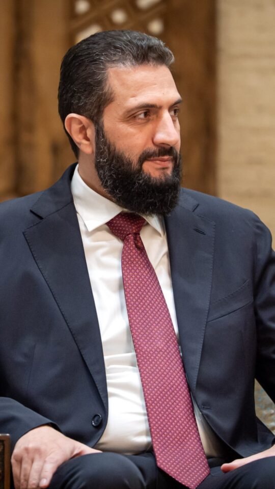 اجتماع وفد اقتصادي أمريكي مع الحكومة السورية في دمشق لبحث فرص الاستثمار والشراكات الاقتصادية