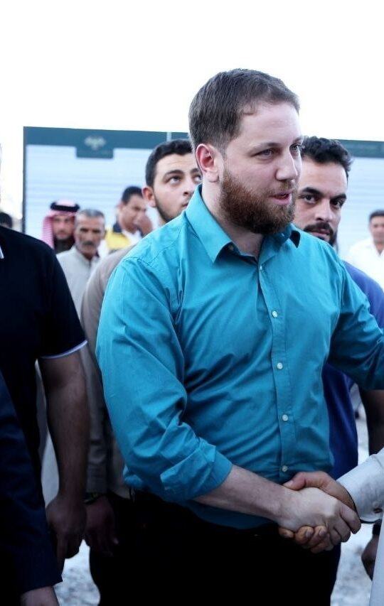 "سوريا بلا مخيمات".